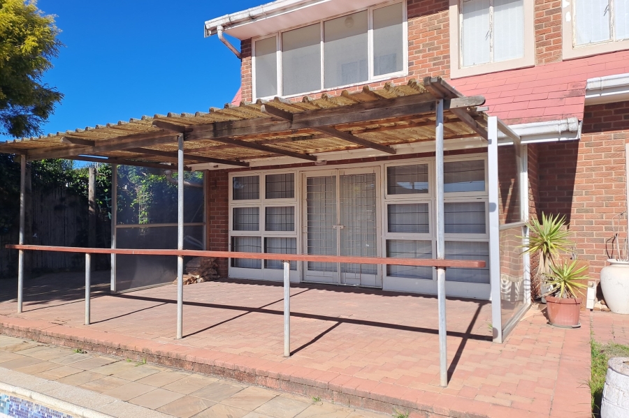 4 Bedroom Property for Sale in Amsterdamhoek Eastern Cape